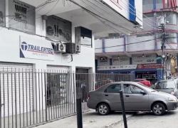 Intentaron atacar a un local con un artefacto explosivo.