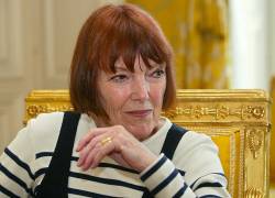 Imagen de la diseñadora Mary Quant tomada el 17 de junio del 2004, durante una entrevista en París. Ella falleció hoy y el mundo la recuerda como la reina de la minifalda.