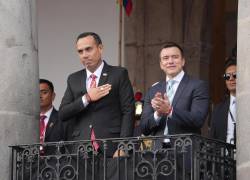 El presidente de Ecuador, Daniel Noboa (d), y su homólogo interino de Perú, José Jerí, reaccionan durante la inauguración del decimosexto Gabinete Binacional y encuentro presidencial este viernes, en Quito.