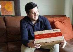 De Ecuador a Estados Unidos: cómo enviar productos tradicionales de salud con Cruz Azul, Pharmacy’s y DHL Express