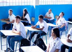 Las instituciones educativas tendrán que ajustar sus horarios para garantizar una salida oportuna y segura.