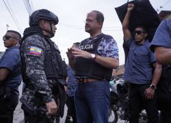 El ministro del Interior, John Reimberg, liderando un operativo en varios sectores del cantón Durán.