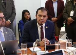 Ministro de Trabajo, Harold Burbano, acudió a la Comisión de Fiscalización de la Asamblea.
