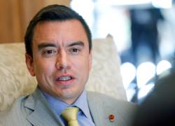 El presidente de Ecuador, Daniel Noboa, habla durante una entrevista con AFP en París, el 8 de mayo de 2025.