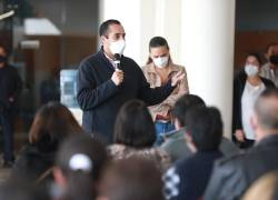 El canciller Juan Carlos Holguín pidió a los estudiantes que regresen al país.