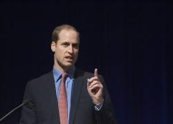 El príncipe William criticó los viajes espaciales de Jeff Bezos y Elon Musk