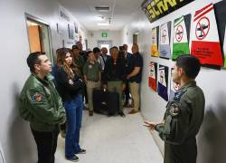 El presidente de la República, Daniel Noboa, junto con la secretaria de Seguridad Nacional de los EE.UU., Kristi Noem, recorrieron las instalaciones de la Base de Manta.
