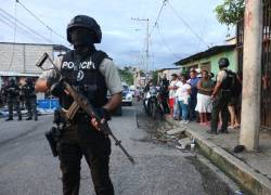 Fotografía del despliegue policial en la zona tras la matanza.