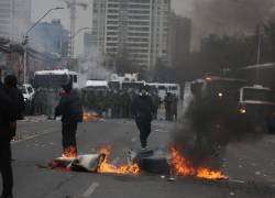 En Santiago se registraron protestas este 11 de septiembre, fecha en que se recuerda el golpe militar de Augusto Pinochet a Salvador Allende.