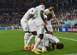 Bamba Dieng celebrando su gol frente a Catar.
