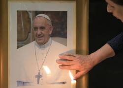 El papa sigue estable y continúa con el tratamiento y su actividad laboral en el hospital.