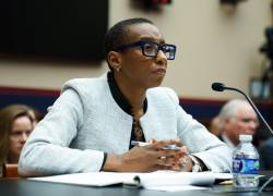 Claudine Gay, rectora de la Universidad de Harvard, testifica ante el Comité de Educación y Fuerza Laboral de la Cámara de Representantes en el edificio Rayburn en el Capitolio de los Estados Unidos, Washington.