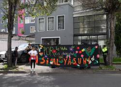 Yasunidos califica de persecución política multa del TCE por USD 18.000 a dos de sus miembros