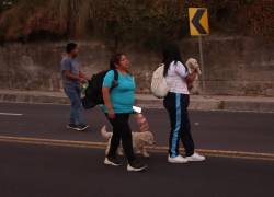 Quito, 24 de septiembre de 2024. Incendio en la Av. Simón Bolívar, a la altura del túnel de Guayasamín.