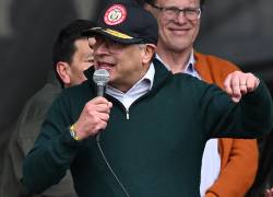 El presidente de Colombia, Gustavo Petro, pronuncia un discurso durante una manifestación del Primero de Mayo (Día del Trabajo) en Bogotá el 1 de mayo de 2024.