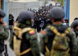Las Fuerzas Armadas continuarán apoyando a la Policía en el control de los accesos a las prisiones de Ecuador.