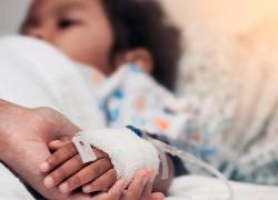 La enfermedad podría ser transmitida por vía feco-oral o el consumo de alimentos sin las medidas de aseo necesarias.