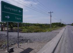Fotografía que muestra el camino hacia la parroquia rural de Taura.