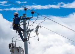 Trabajos preventivos en el sistema eléctrico. Foto referencial.