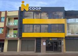 Fotografía de la fachada de una de las agencias de Incoop.