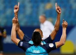 Ángel Mena celebra su gol ante Brasil. Con ese tanto, Ecuador empató y clasificó a cuartos de final de la Copa América.