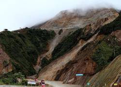 Fotografía del 18 de julio de 2019 del exterior montañoso de una mina en la provincia de Tundayme (Ecuador)