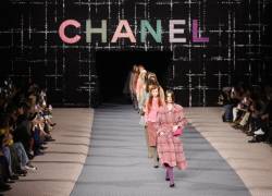 El homenaje de Chanel a los Highlands en la pasarela de París.
