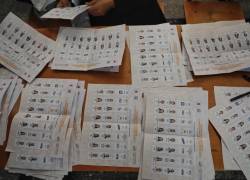 Informe recomienda nulidad de votación en el exterior: Correísmo pide repetición; Construye defiende el resultado