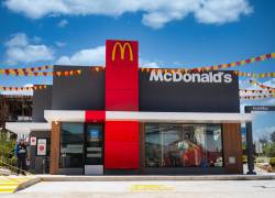 Fachada del nuevo local de McDonald's en Carapungo, al norte de Quito.