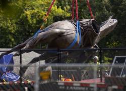 La estatua de bronce del general Robert E. Lee, quien dirigió el Ejército de Virginia del Norte durante la Guerra Civil, fue removida en septiembre en Richmond.