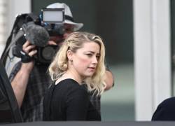 La actriz Amber Heard en su llegada a la corte el día de hoy para el veredicto del caso de demanda por difamación interpuesto por su exesposo Johnny Depp.