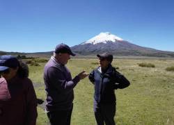 Frederic Desagneaux, embajador de Francia en Ecuador, visitó el área de conservación hídrica de Alto Pita donde se implementa el proyecto Quito Flow.