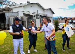 Muestra de una actividad realizada una empresa en la que se celebra el Día del Orgullo Ecuatoriano.
