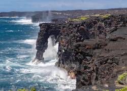 El icónico arco marino Hōlei, en el Parque Nacional de los Volcanes de Hawái.