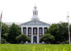 Becas Guillermo Lasso 2026: Cómo postular a maestrías de hasta USD 80.000 en el exterior