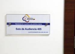 Fotografía de la sala de audiencia en la que habrían sido agredidos los periodistas.