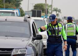 De los diez carriles que conforman la Juan Tanca Marengo, cuatro permanecerán habilitados para la circulación vehicular. Foto referencial: ATM