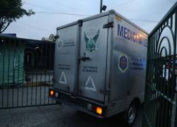 Fotografía de archivo de un vehículo de Medicina Legal.