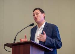 Cristian Zamora denuncia que está bajo ataque.