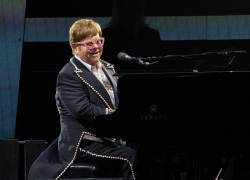 Foto de octubre del 2022 en Texas, de la presentación del cantante británico Elton John, durante su último tour llamado Farewell Yellow Brick Road The Final Tour.