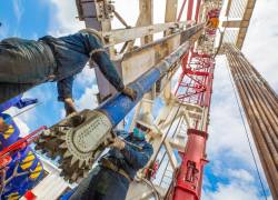 Petroecuador anunció sus planes para incrementar la producción petrolera.