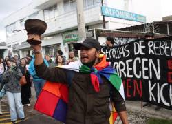 En Quito, el pueblo Kitu Kara, grupos sociales y gestores culturales protestaron contra la eliminación del subsidio al diésel por parte del gobierno nacional.