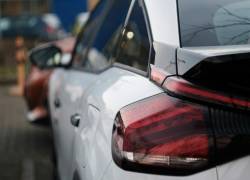 Dictan prisión preventiva para mujer que escondía 249 kilos de cocaína en un vehículo