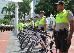 Para paliar la inseguridad turística en Guayaquil, el Ministerio de Gobierno capacitó a policías turísticos que recorren varias zonas de la ciudad.
