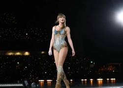 Taylor Swift es la primera artista en ser reconocida como multimillonaria por la revista Forbes gracias, únicamente a ingresos provenientes de la industria musical.