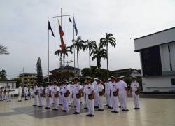 Armada del Ecuador abre convocatoria para oficiales y tripulantes especialistas.