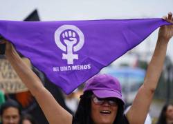 En Quito se realizó una marcha por el día de la no violencia a la mujer.