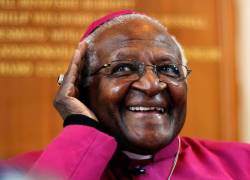 El arzobispo sudafricano Desmond Tutu, en una conferencia de prensa, a mediados de 2010 en Ciudad del Cabo (Sudáfrica).