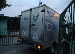 Fotografía referencial de un vehículo de Medicina Legal.