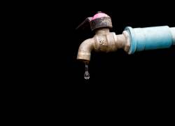 Gobierno refuerza medidas para garantizar suministro de agua y advierte a quien intente paralizar servicios